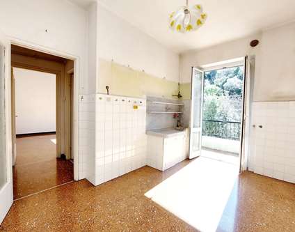 Appartamento Vendita Genova Corso Martinetti Sampierdarena termoautonomo con due balconi