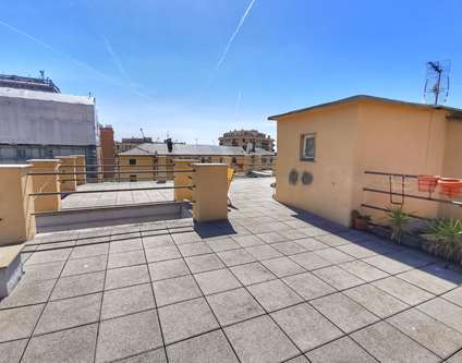 Appartamento Vendita Genova Via Cassini Sampierdarena 5 Vani con terrazzo sovrastante